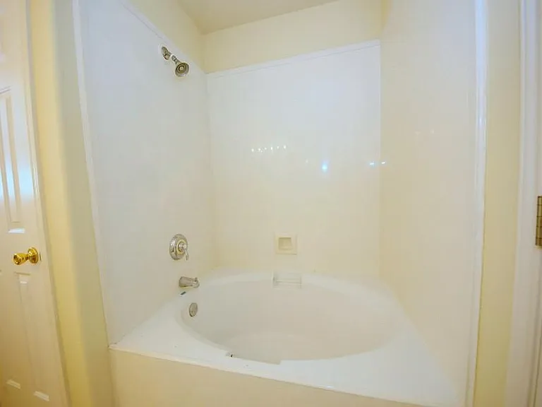 13933 Jacktar St — Photo 6