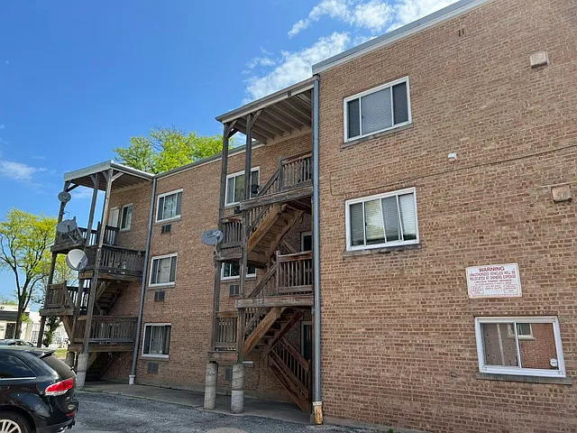 6350 N Ridgeway Ave #2S — Photo 26