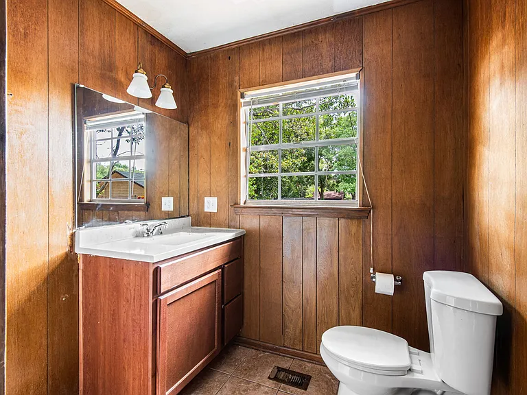 431 Benning Dr — Photo 11