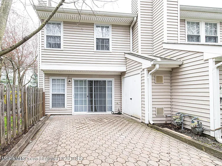 25 Duncan Way — Photo 25