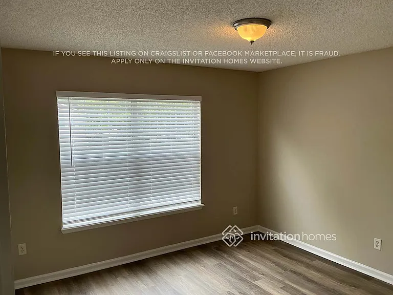 13581 Ashford Wood Ct E — Photo 18