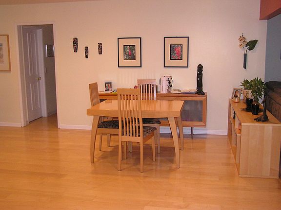 4th image of 24201 Gilmore St