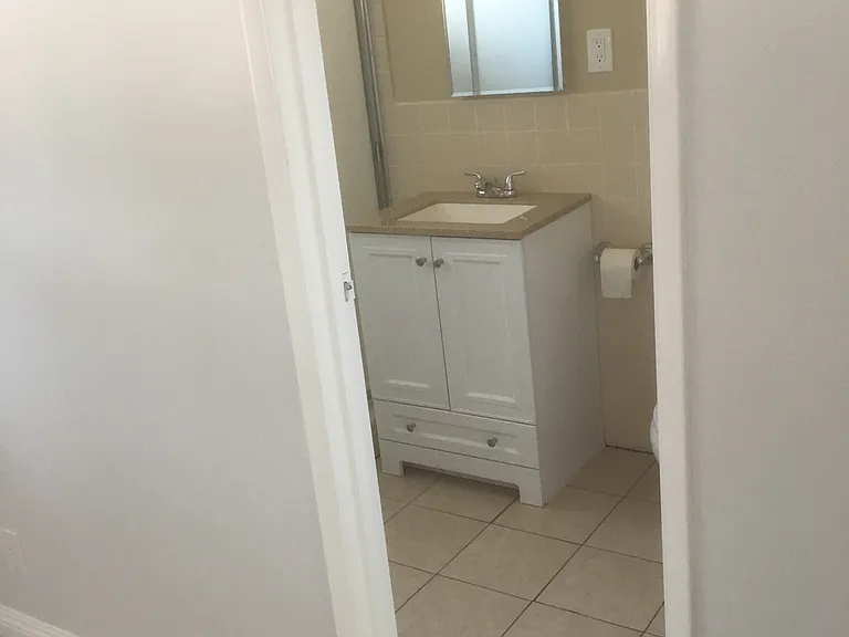 494 N Wendy Dr — Photo 12