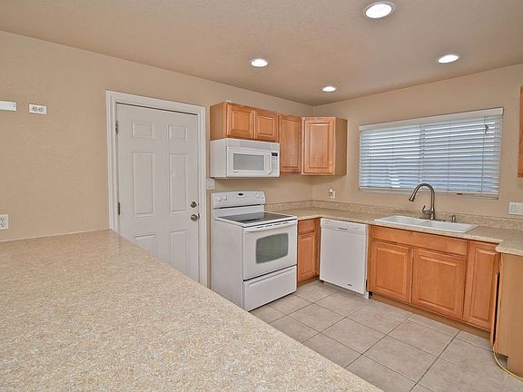 4th image of 4778 W Menadota Dr