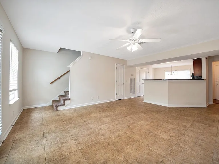 2505 Comanche Way — Photo 12