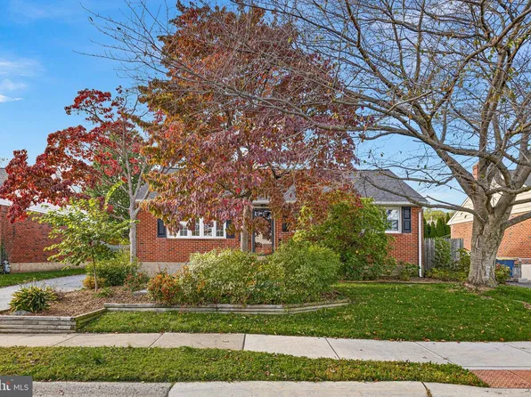 2305 Angel Dr, Wilmington, DE 19808