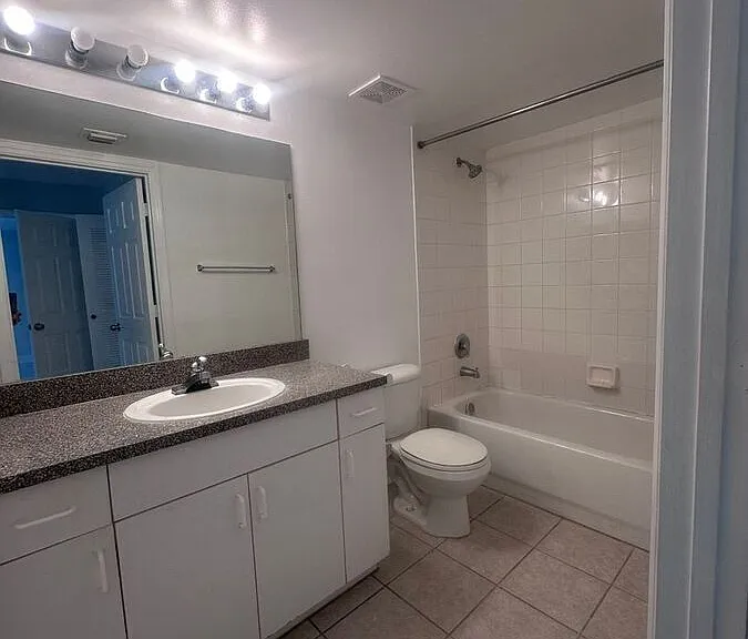 5011 Wiles Rd #3-207 — Photo 7