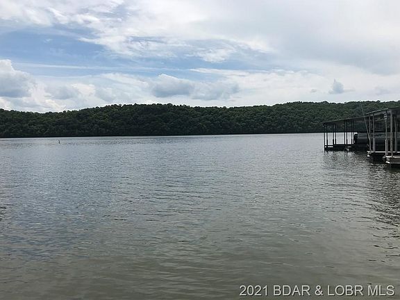 3rd image of 235 Shady Oaks Cir