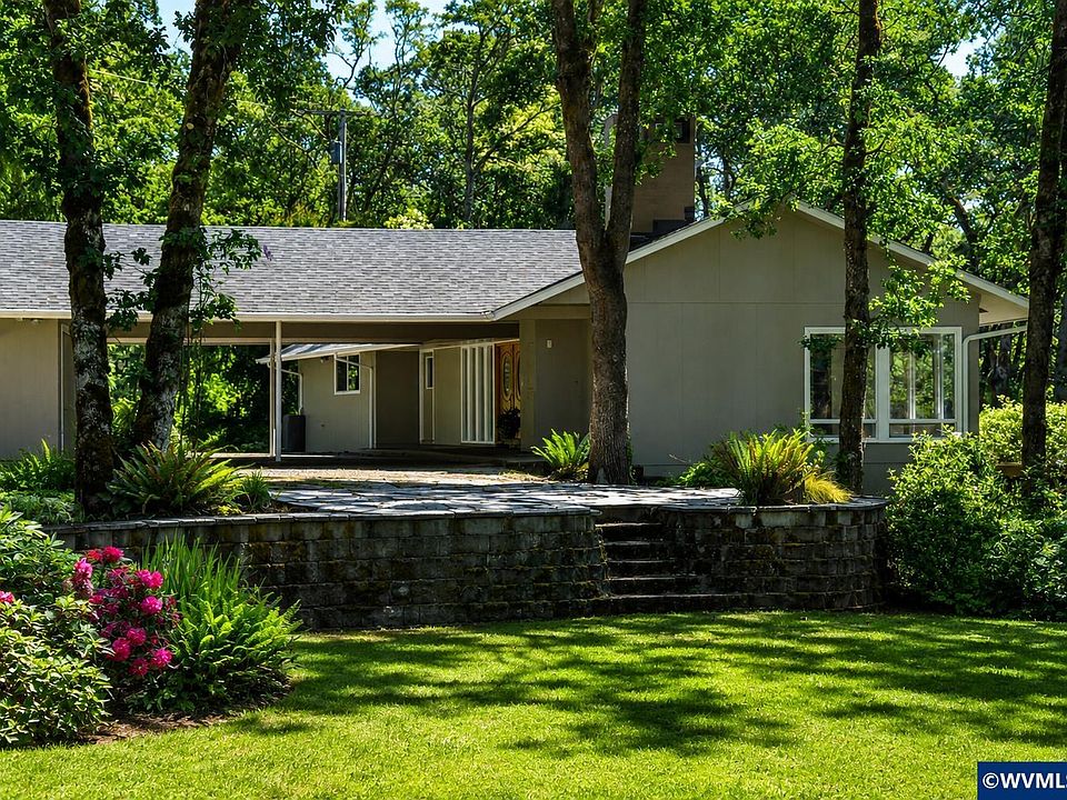 1st image of 3530 NW Mariposa Dr