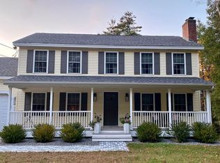 129 Van Buren Cir, Goffstown, NH 03045