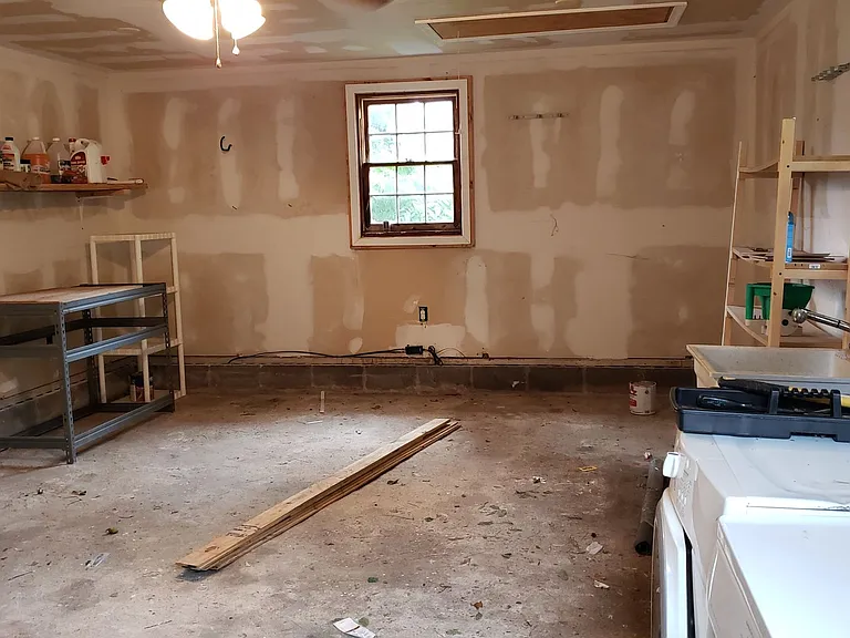 324 E Leicester Ave — Photo 16