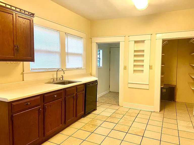 513 10th Ct S — Photo 8