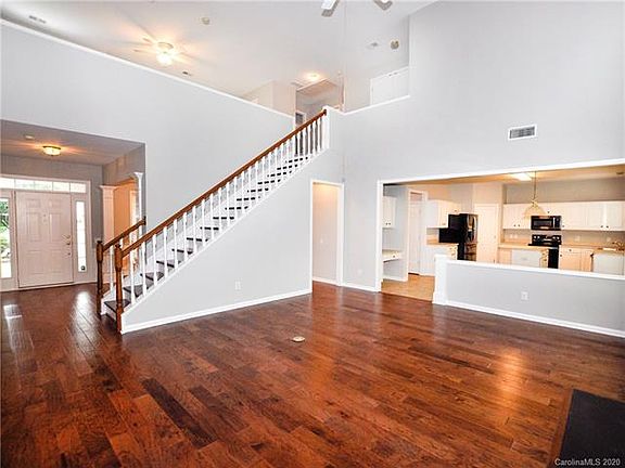 5th image of 1920 Marsh Walk Ct