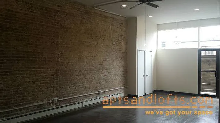 Rented by aptsandlofts.com | media 20