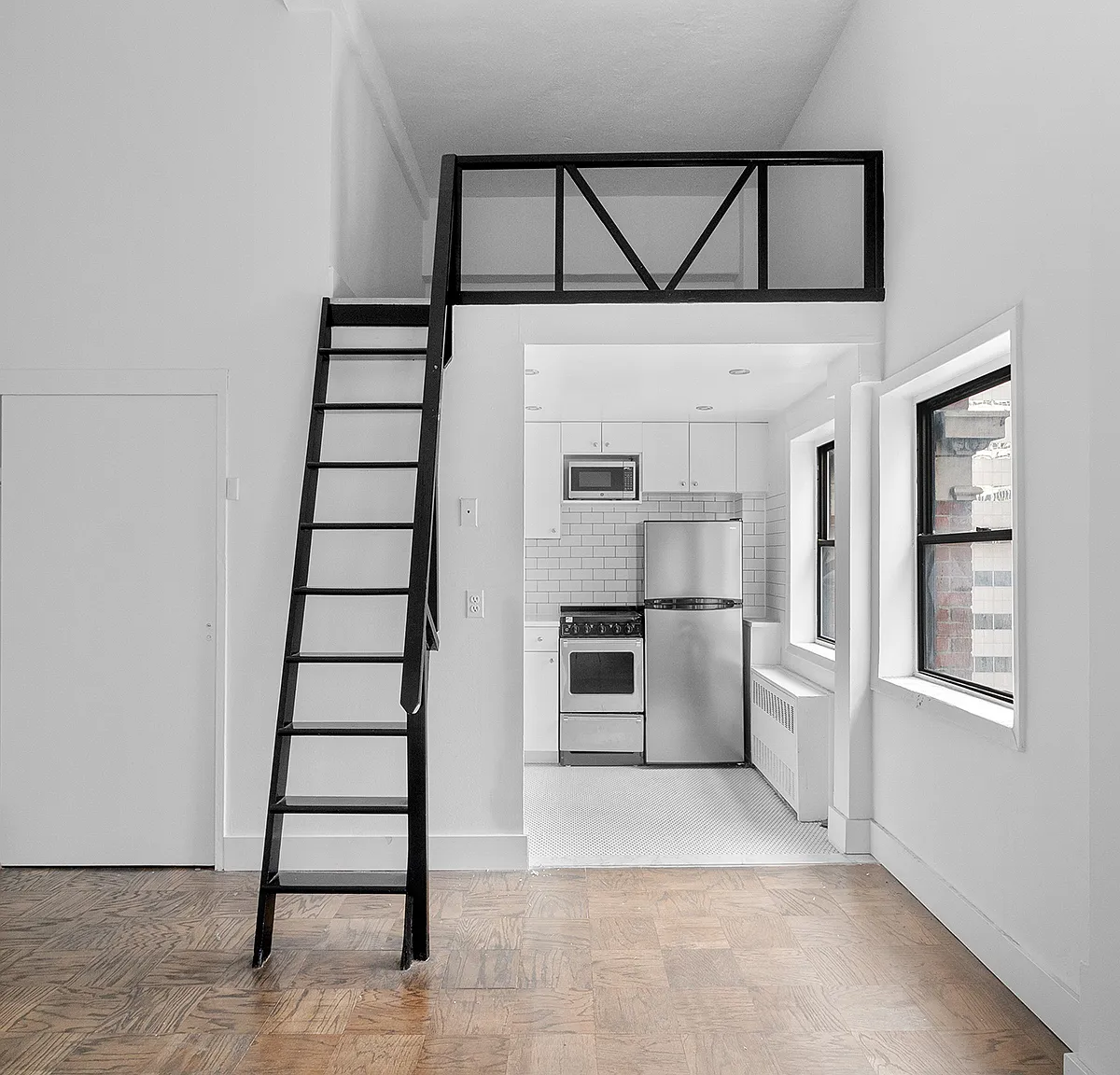 132 East 45th Street — Photo 3