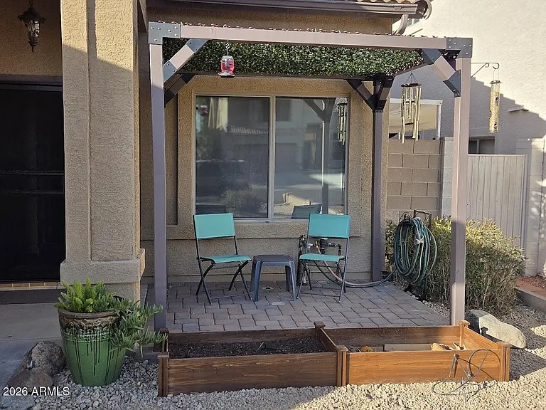3020 E Friess Dr — Photo 2