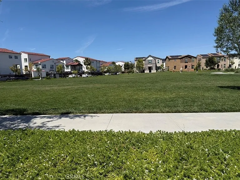 16458 Globetrotter St — Photo 46