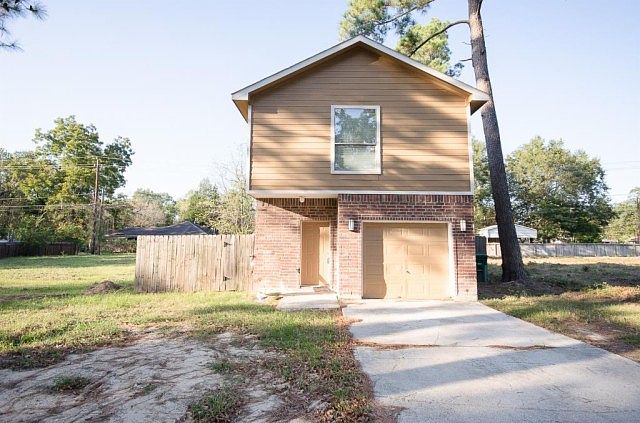 1st image of 8233 Bigwood St