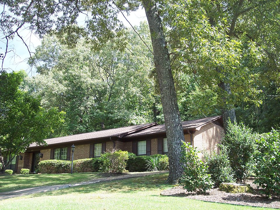 1st image of 212 Saint Andrews Cir
