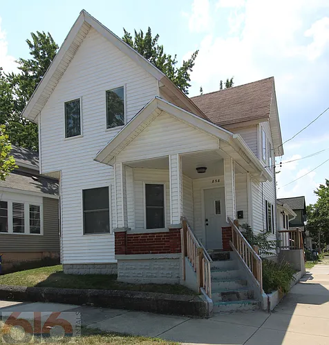 858 Dayton St SW Photo 1
