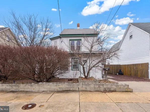 233 Chestnut St, Mount Holly, NJ 08060