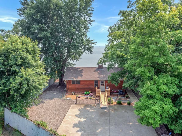 46474 Bay Ave, Isle, MN 56342