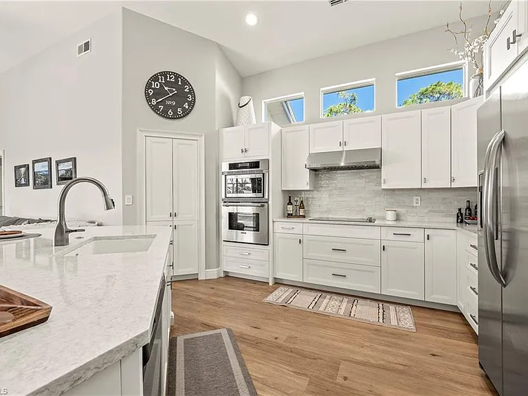 1015 Tivoli Ln — Photo 11