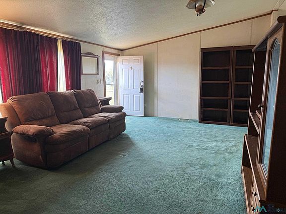 5th image of 232 Mississippi St