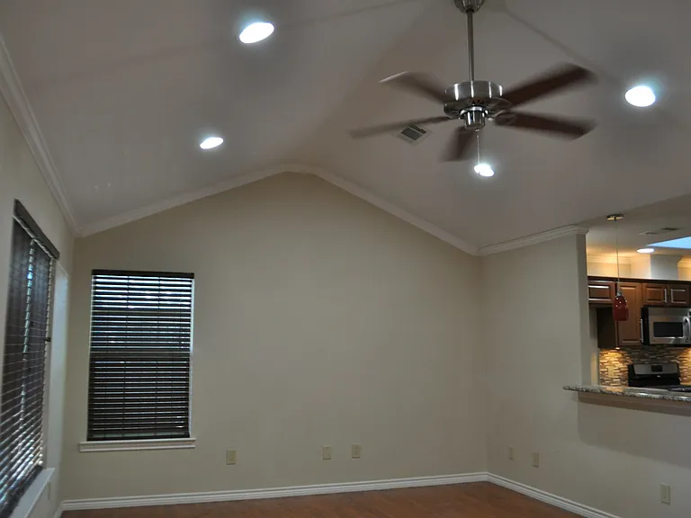 10838 Hermosa Dr — Photo 4