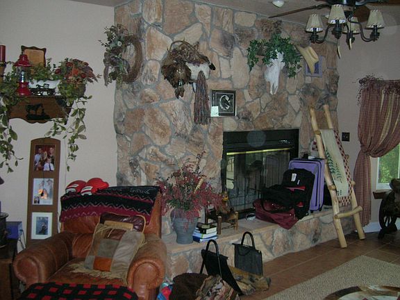 4th image of 8455 Rogers Ln