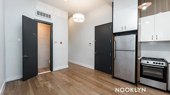 Rented by Nooklyn NYC LLC | media 23