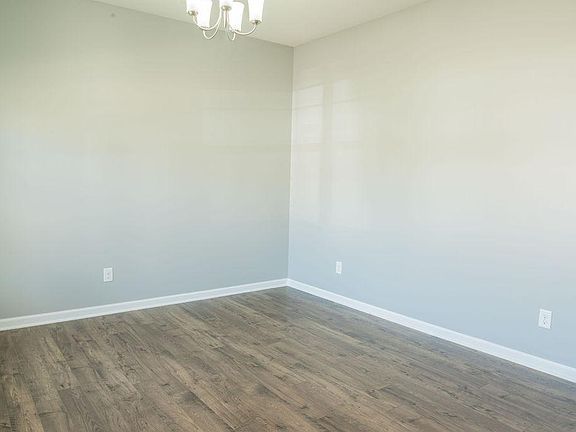 5th image of 8027 Dennis Fox Ln