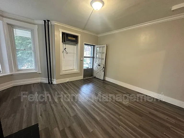 832 N 5th St #1 — Photo 6