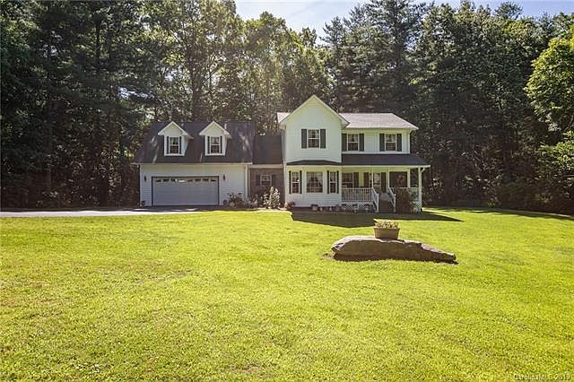 1st image of 225 Waterford Dr