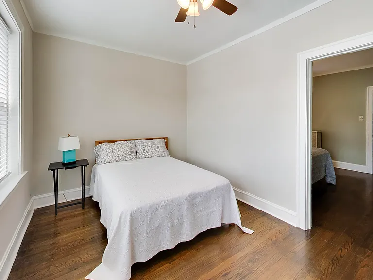 2645 W Winnemac Ave #2 — Photo 7