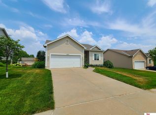 14910 Wirt St, Omaha, NE 68116