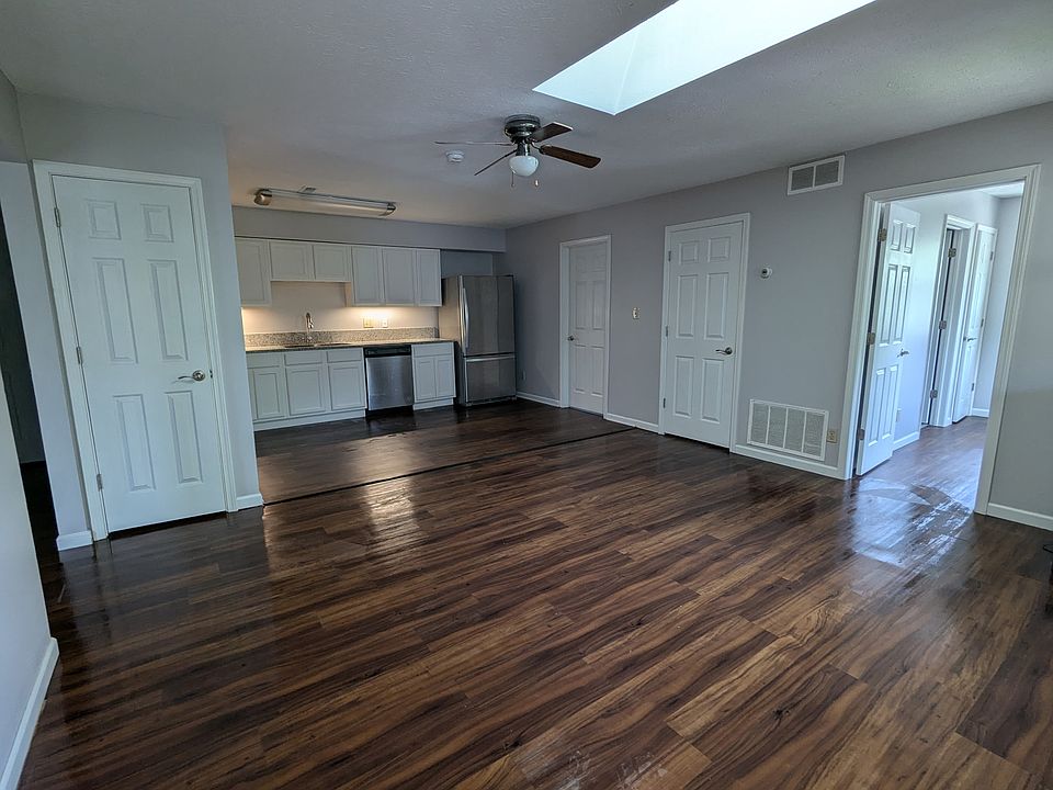 1st image of 88 W Norwich Ave #F
