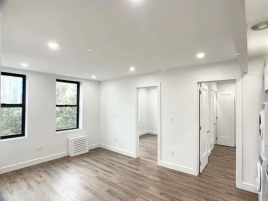 Rented by REAL New York | media 27