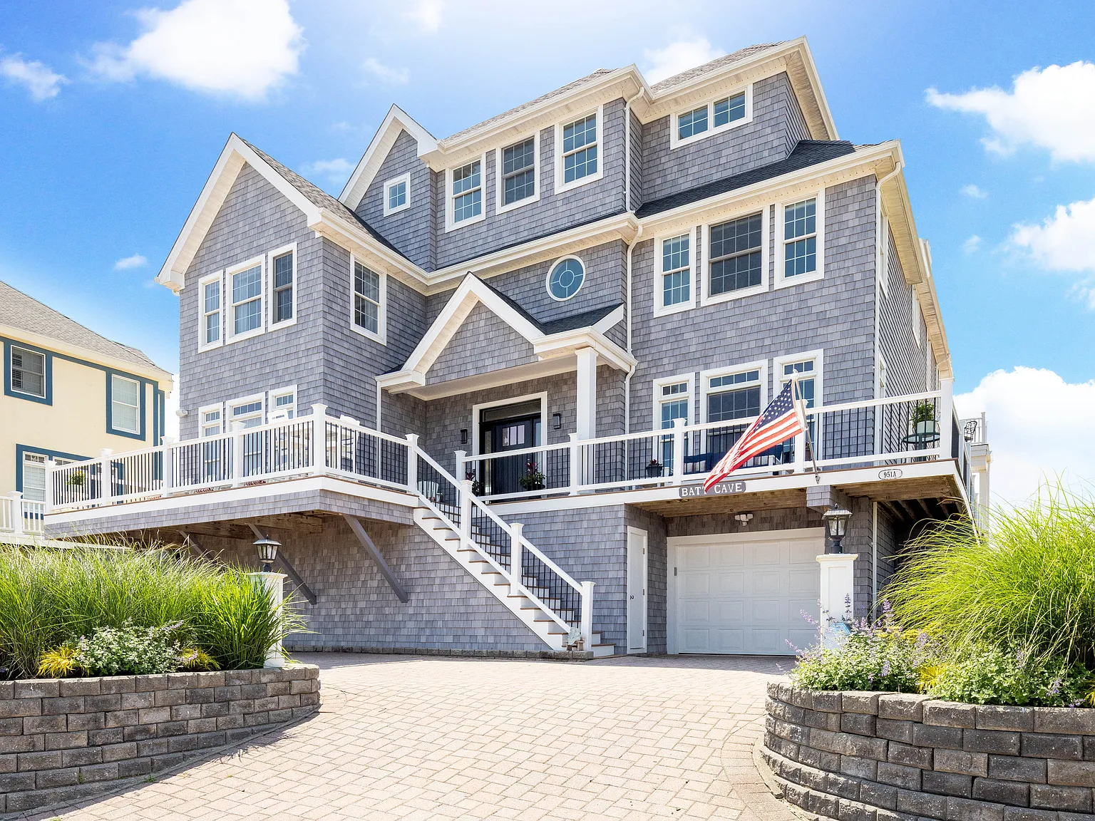 Dunecrest by Rove Travel | 6BR | Oceanfront with Heated Pool — Photo 4