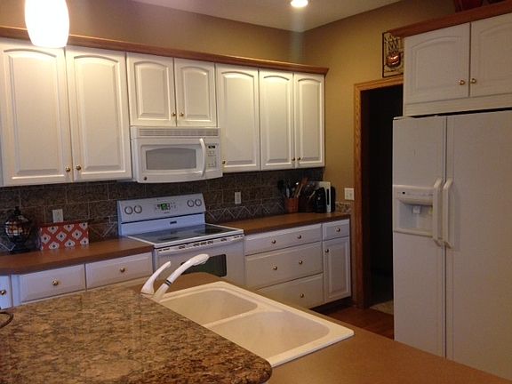 Spacious Kitchen