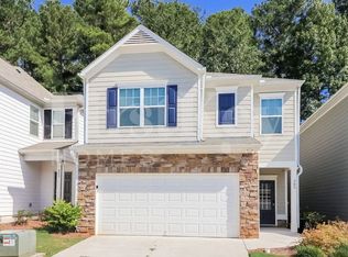 305 Pinewood Dr, Woodstock, GA 30189
