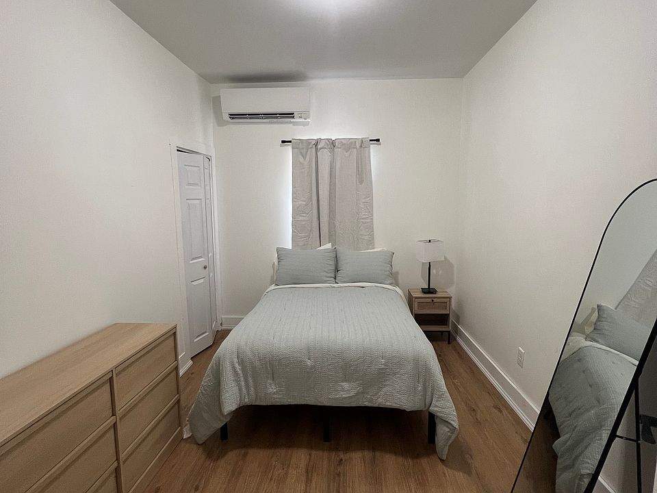 Bedroom #1