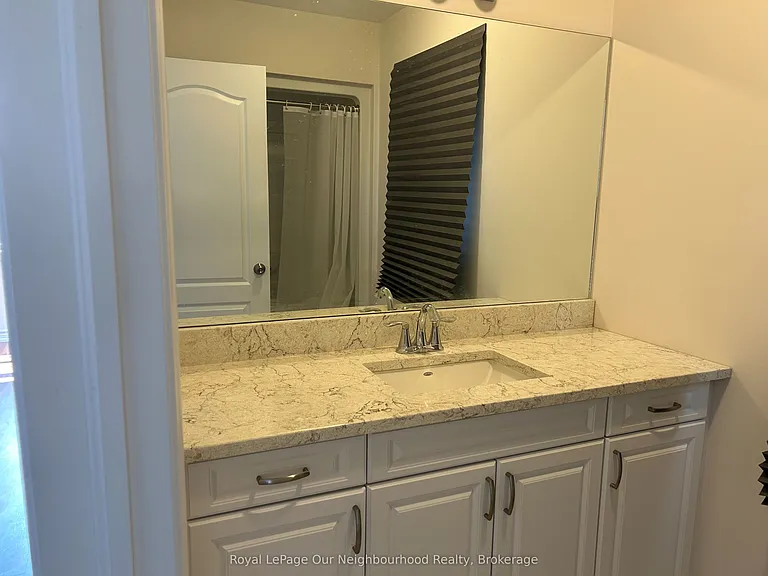 484 Joseph Gale St — Photo 17