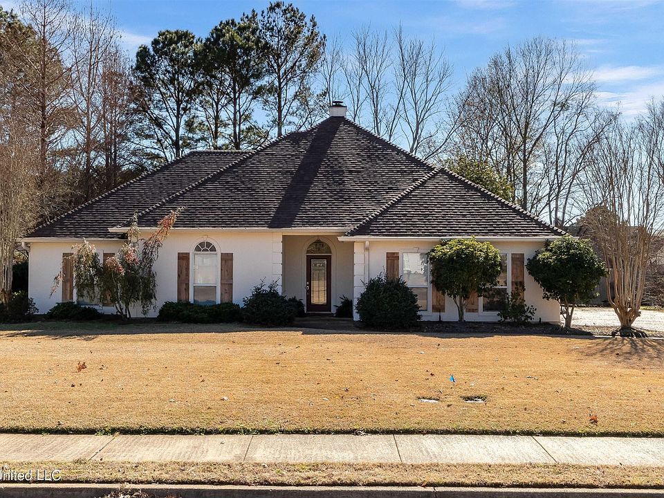 1st image of 124 Woodland Dr