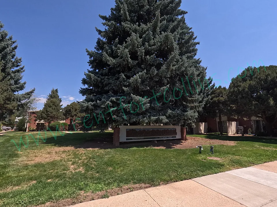 1112 Columbine Ct #1