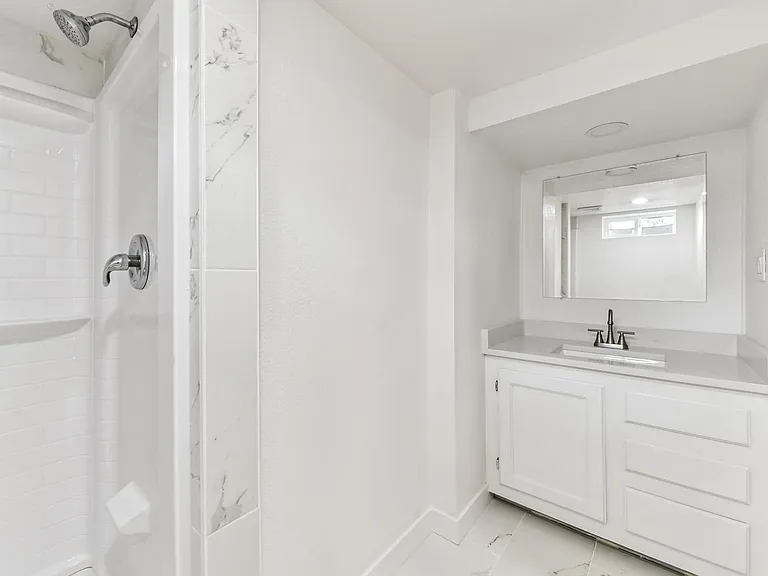 1325 Lansing St — Photo 19
