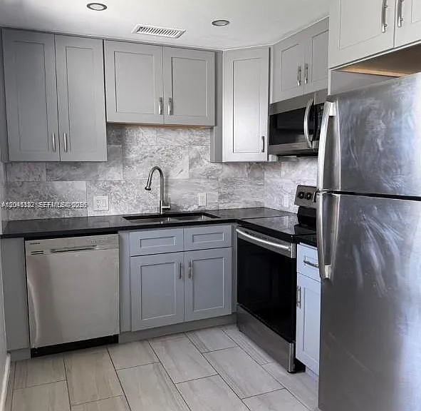 165 Fanshaw Way #D-165 — Photo 3