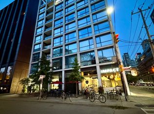 39 Brant St #702, Toronto, ON M5V0M8