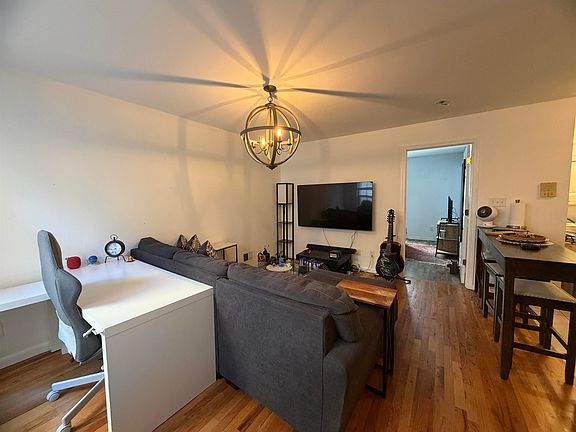 2nd image of 134 South St APT 1