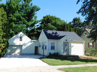 1524 Downey St, Lansing, MI 48906